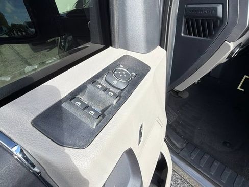 Used 2022 Ford F250 XLT AWD/4WD image 14