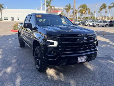 Used 2022 Chevrolet Silverado 1500 LT Trail Boss w/ LT Trail Boss Premium Package AWD/4WD image 2