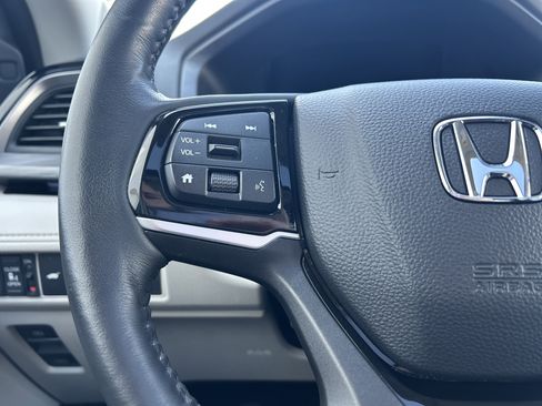 Certified 2025 Honda Odyssey Elite image 19