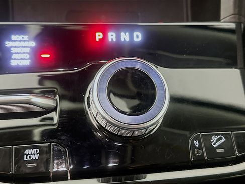 Used 2022 Jeep Grand Cherokee Limited 4xe w/ Luxury Tech Group II image 25