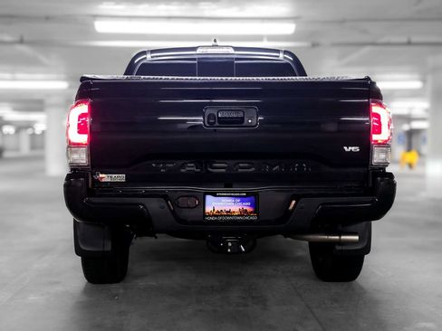 Used 2023 Toyota Tacoma TRD Sport w/ Technology Package RWD image 8