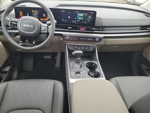 New 2026 Kia Carnival LXS image 13