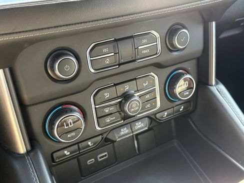 Used 2023 Chevrolet Tahoe LT AWD/4WD image 27