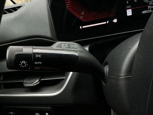 Used 2025 Kia K4 LXS image 35