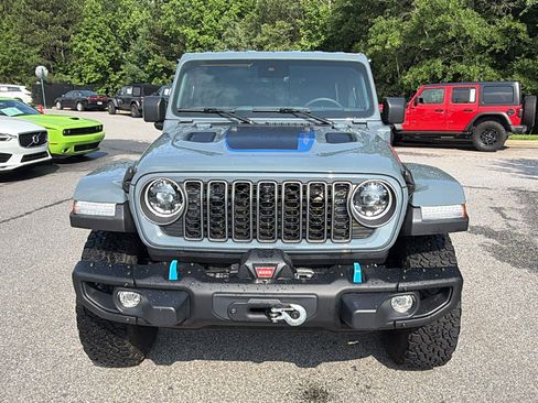 Used 2025 Jeep Wrangler Unlimited Rubicon 4xe AWD/4WD image 3