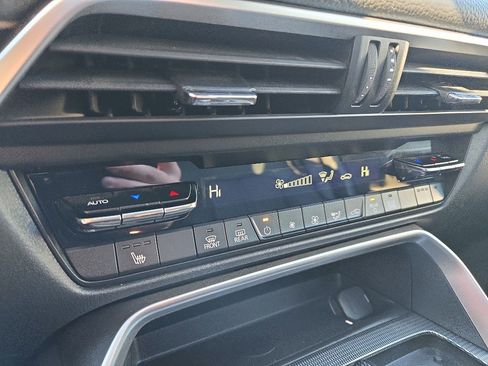 Used 2025 MAZDA CX-70 3.3 Turbo w/ Premium Package image 18