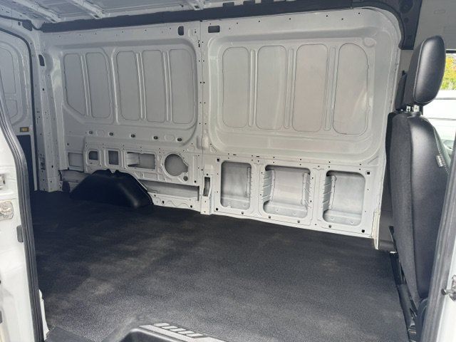 Used 2023 Ford Transit 250 Medium Roof RWD image 4