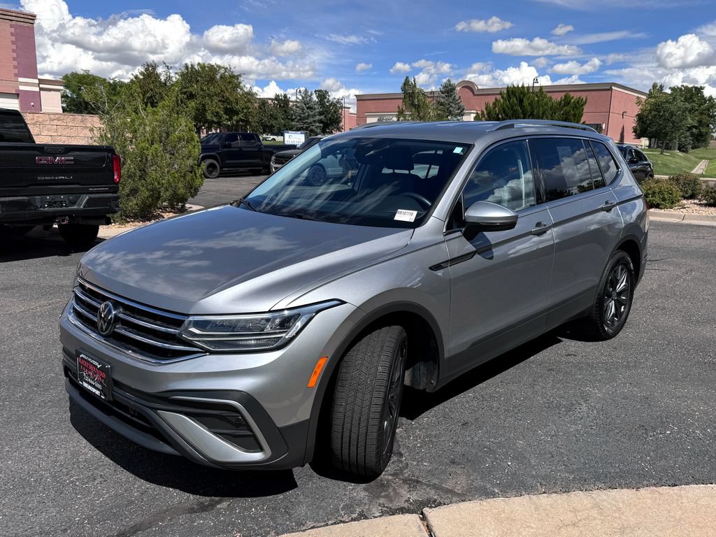 Used 2024 Volkswagen Tiguan SE AWD/4WD image 4