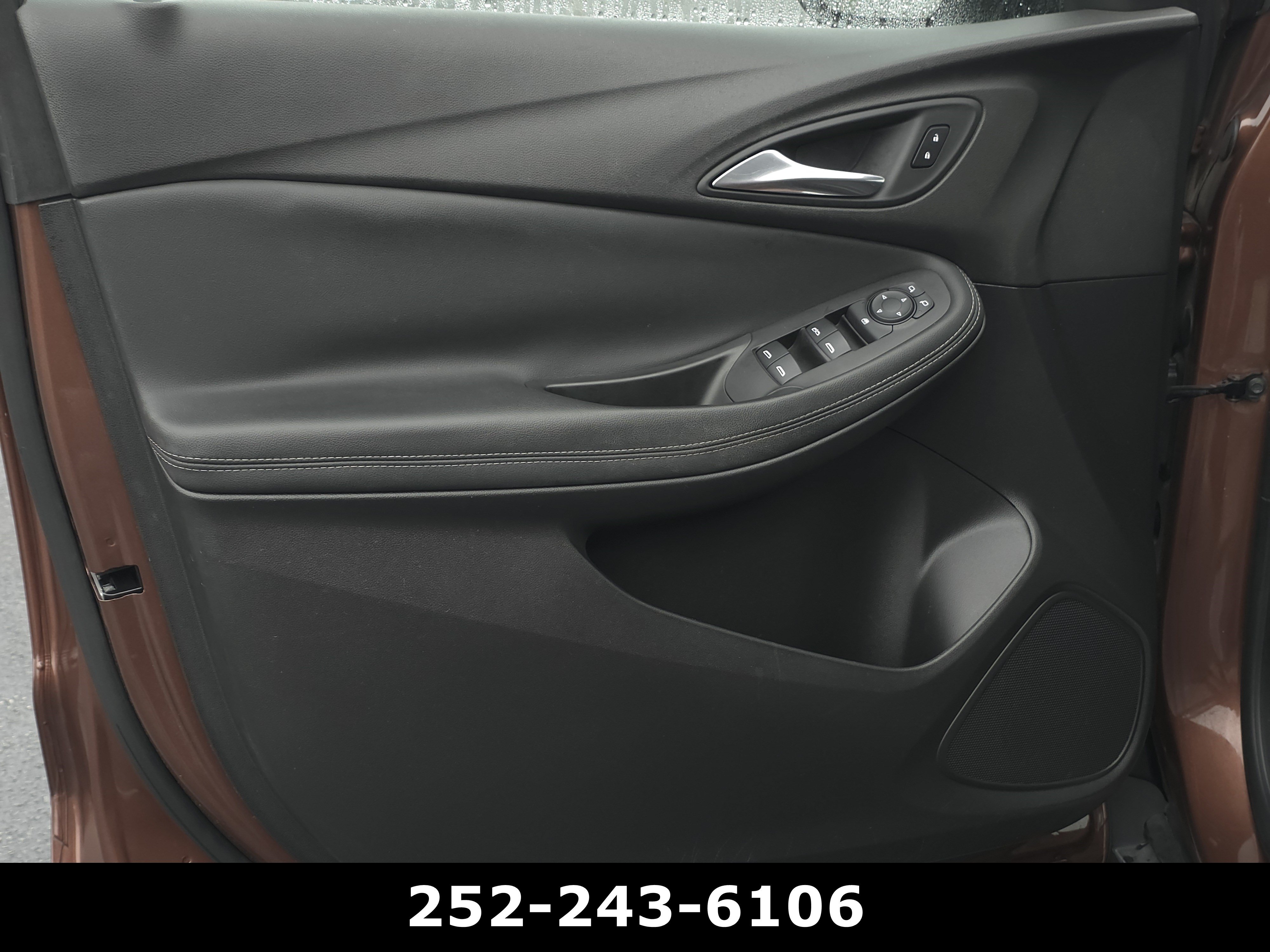 Used 2021 Buick Encore GX Select FWD image 25
