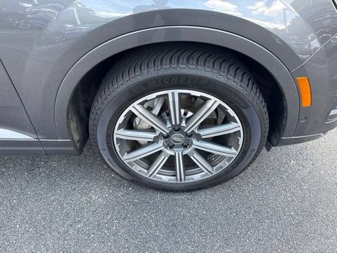 Used 2019 Audi Q7 3.0T Premium Plus w/ Premium Plus Package AWD/4WD image 16