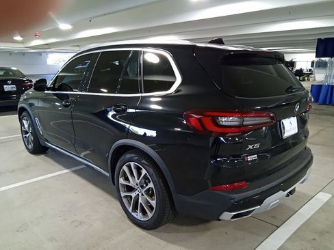 Used 2021 BMW X5 xDrive40i w/ Premium Package AWD/4WD image 7