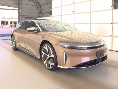 Used 2022 Lucid Air Dream Edition image 7