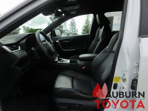 Used 2019 Toyota RAV4 XSE image 14