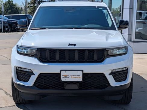 Used 2023 Jeep Grand Cherokee Limited w/ Black Appearance Package AWD/4WD image 2