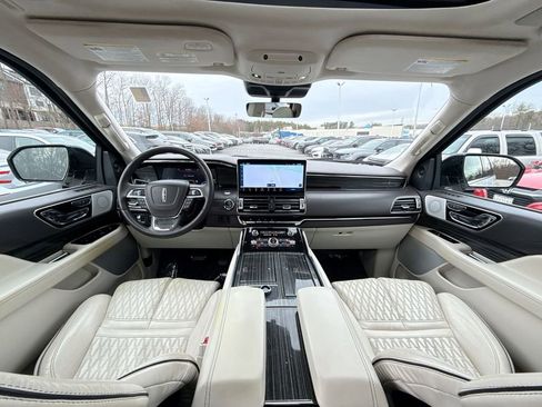 Used 2022 Lincoln Navigator Black Label image 23