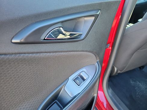 Used 2024 Chevrolet Malibu LT image 13