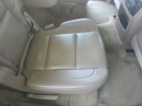 Used 2015 Chevrolet Tahoe LTZ RWD image 27