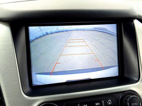 Used 2018 GMC Yukon SLT w/ Premium Edition image 32