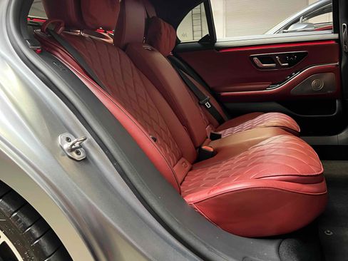 Used 2023 Mercedes-Benz S 580 4MATIC Sedan image 64