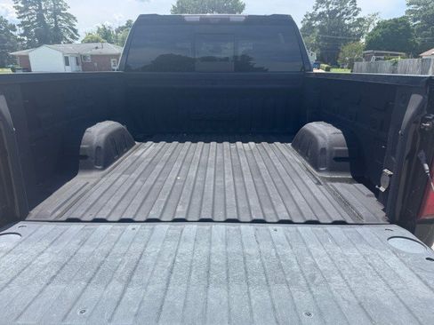 Used 2021 Chevrolet Silverado 1500 High Country w/ Technology Package AWD/4WD image 17