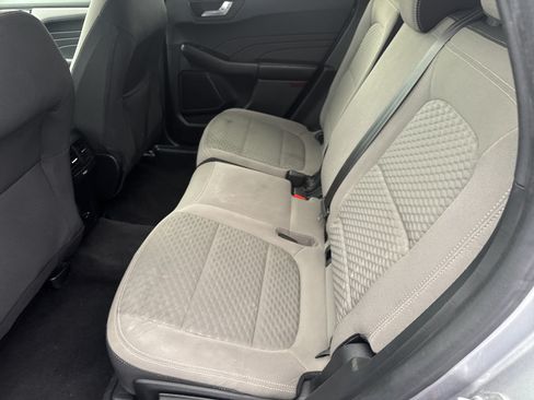 Used 2021 Ford Escape SE FWD image 18