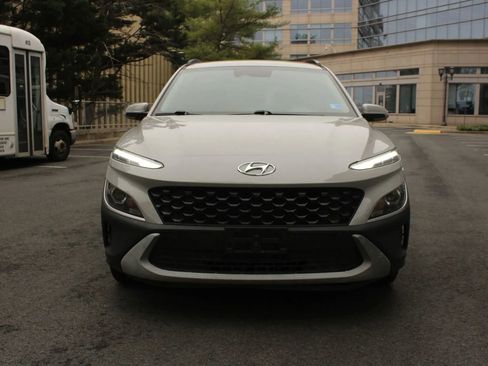 Used 2022 Hyundai Kona SEL image 3