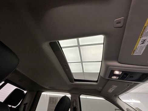 Used 2018 RAM 2500 Laramie w/ Sport Appearance Group image 7