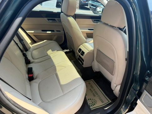 Used 2016 Jaguar XF Prestige AWD/4WD image 26