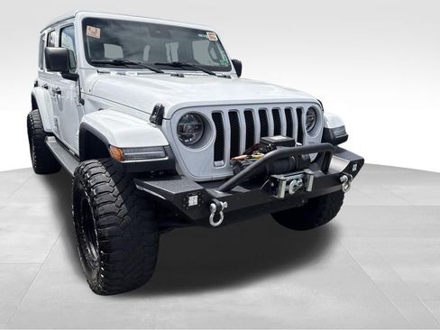 Used 2020 Jeep Wrangler Unlimited Sahara AWD/4WD image 16