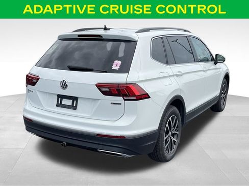 Used 2021 Volkswagen Tiguan SE w/ 3rd Row Seat Package AWD/4WD image 9