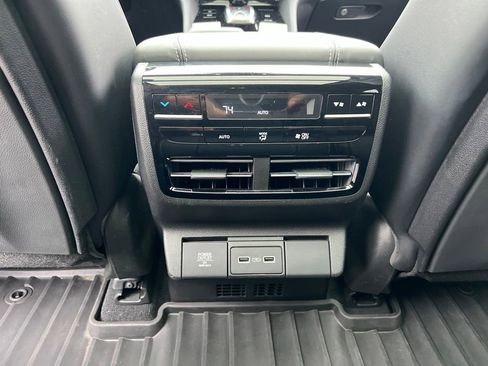 Used 2023 Acura MDX SH-AWD w/ Technology Package image 30