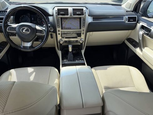Used 2021 Lexus GX 460 Premium w/ Premium Package AWD/4WD image 9