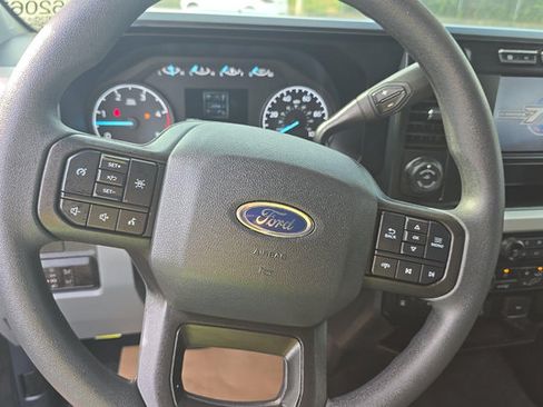 Used 2023 Ford F250 XL w/ STX Appearance Package AWD/4WD image 6