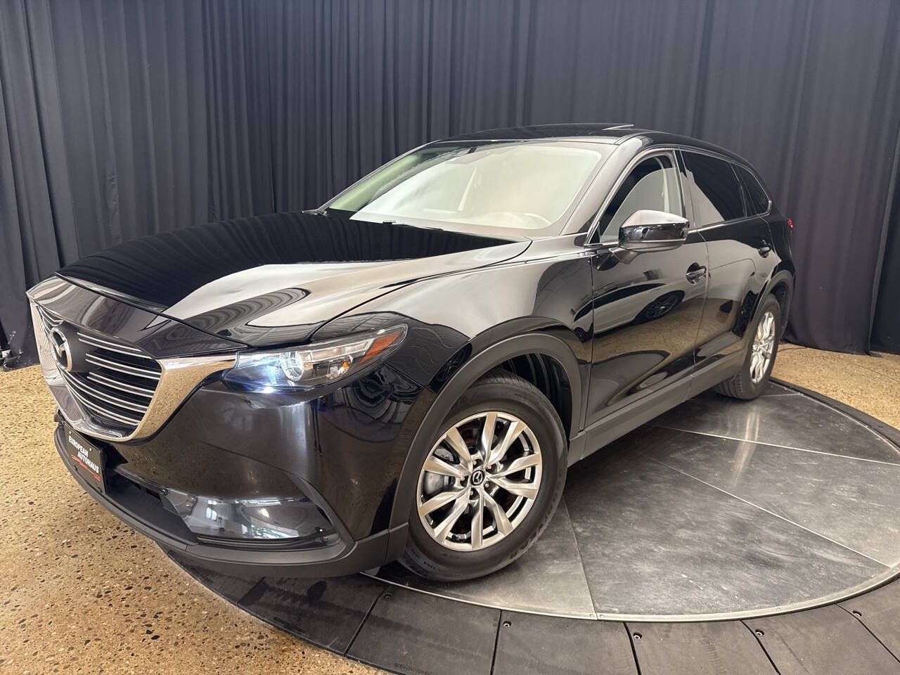 Used 2017 MAZDA CX-9 Touring AWD/4WD image 2