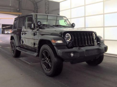 Used 2022 Jeep Wrangler Unlimited Sport AWD/4WD image 3