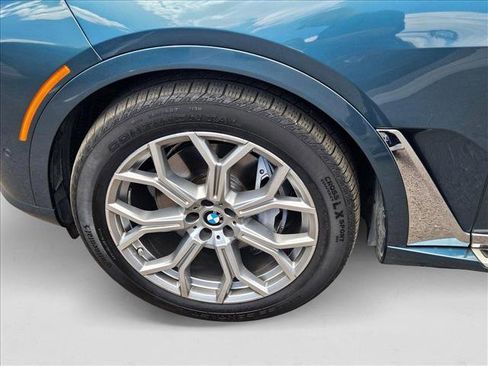 Used 2024 BMW X7 xDrive40i image 26