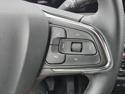 Used 2025 Buick Envista Sport Touring FWD image 22