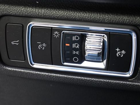 New 2026 Lincoln Corsair Premiere image 24