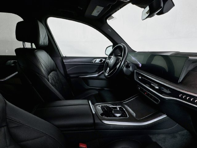 Used 2024 BMW X5 sDrive40i RWD image 25