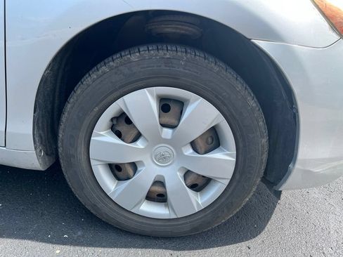 Used 2009 Toyota Camry XLE FWD image 12