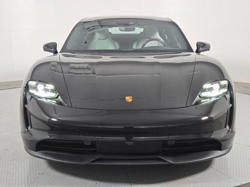 Used 2022 Porsche Taycan RWD image 8