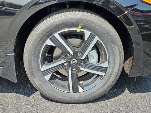 Used 2025 Nissan Sentra SV w/ All-Weather Package image 12