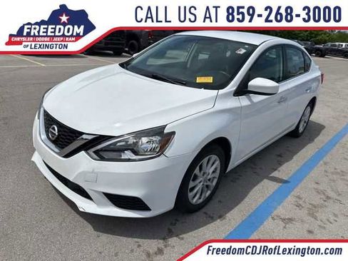 Used 2019 Nissan Sentra SV FWD image 1