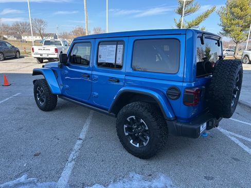 Used 2024 Jeep Wrangler Unlimited Rubicon 4xe image 18