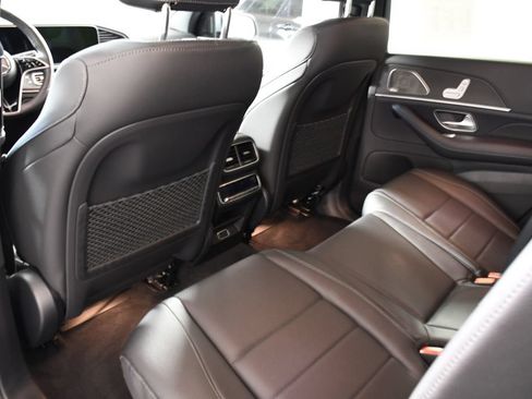 Used 2024 Mercedes-Benz GLS 450 4MATIC image 26