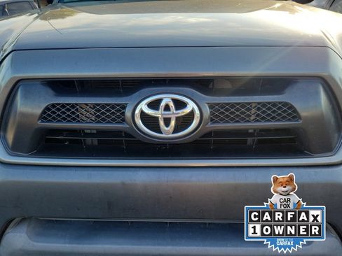 Used 2015 Toyota Tacoma PreRunner w/ Convenience Package RWD image 7