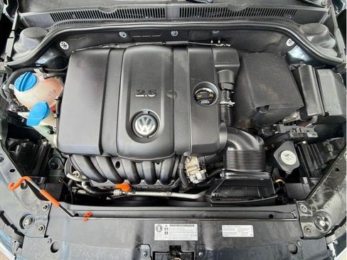 Used 2012 Volkswagen Jetta SE FWD image 23
