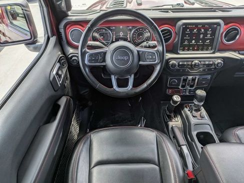 Used 2021 Jeep Wrangler Unlimited Rubicon w/ Xtreme Recon 35" Tire Package AWD/4WD image 16