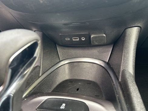 Used 2022 Chevrolet Malibu LT image 26