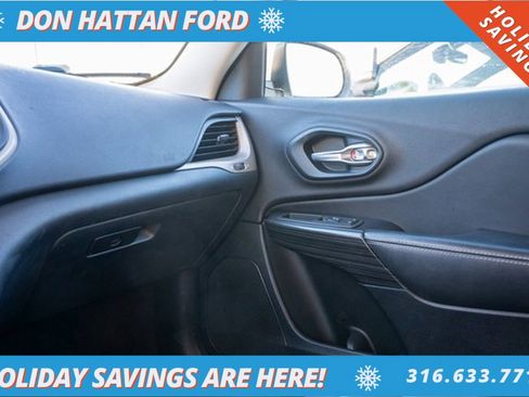 Used 2015 Jeep Cherokee Limited w/ Luxury Group image 14